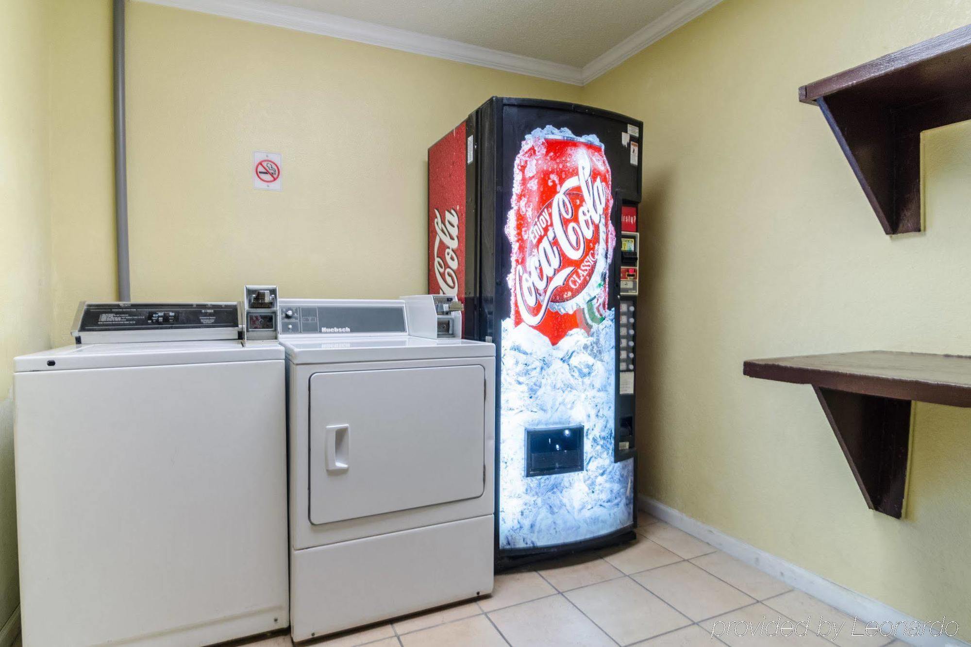Rodeway Inn & Suites Jacksonville Near Camp Lejeune Ngoại thất bức ảnh